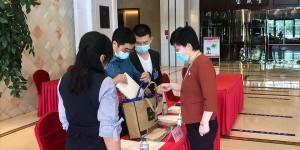时政新闻眼丨两会第一天，习近平出席多场重要活动
