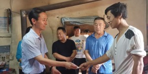 黄龙县圪台乡：走访慰问老党员，浓浓关怀暖人心