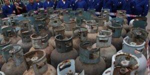 延安集中销毁10000只液化石油气钢瓶保安全！