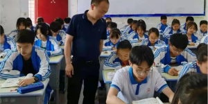 “眼中有光 脚下有力”——紫阳县中学初中部党史学习教育模范李涛