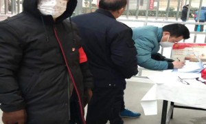 “共产党员只能退职，不能退休” 华阴老党员初心不改 在疫情防控一线践忠诚