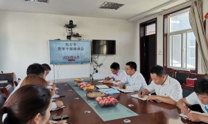 我们一起“拉拉话”