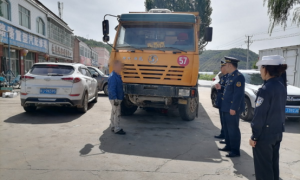 甘泉交警：杜绝违法改装，消除交通安全隐患