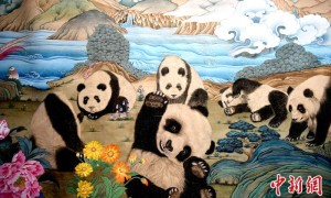 全球第一幅巨幅大熊猫唐卡在成都亮相 600余只大熊猫栩栩如生