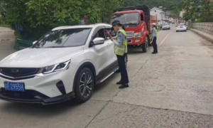 留坝县公安局交警大队多部门联动扎实开展农村道路交通安全大排查大整治