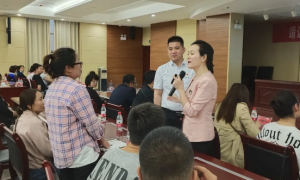 内强素质 外塑形象——靖边县行政审批服务局开展政务服务礼仪培训