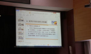 甘泉县公安交警走进下寺湾采油厂开展三季度驾驶员交通安全培训