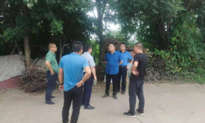 宝鸡市渭滨区委常委苗崑调研农村生活污水治理及排放情况