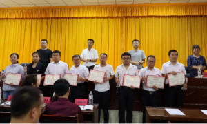 黄龙县石堡镇：薪火相传驻村情    接力奋斗启新程