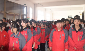 青云镇卫生院进校为榆林能源化工职业技术学校全体师生做肺结核PPD筛查