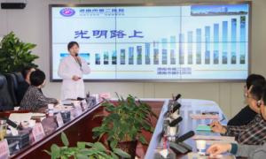 汉中市人民医院党委书记汤文平一行莅临渭南市第二医院参观交流