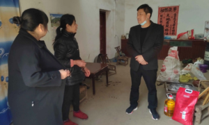把群众的困难事烦心事当成自己的家事——商南县青山镇党委书记殷书宁
