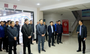 杨凌示范区黄思光书记一行莅临华秦农牧检查党建工作