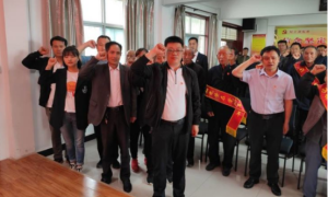 淳化县马家中心举行“光荣在党50年”荣誉章颁发仪式