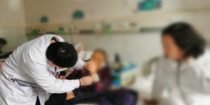 石泉县医院成功实施动静脉内瘘成形术 为85岁高龄患者打通生命通道