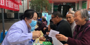 南郑区人民医院：义诊义治，助力健康扶贫