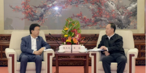 陕建集团与中国石油座谈交流促进合作